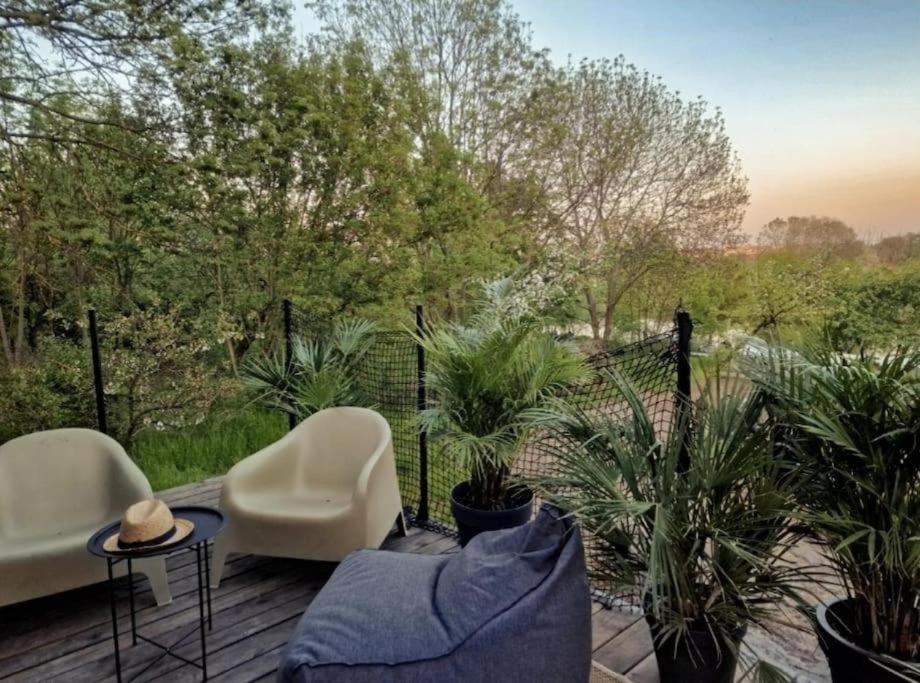 Riverfront Cabins In The Garden Posen Exterior foto