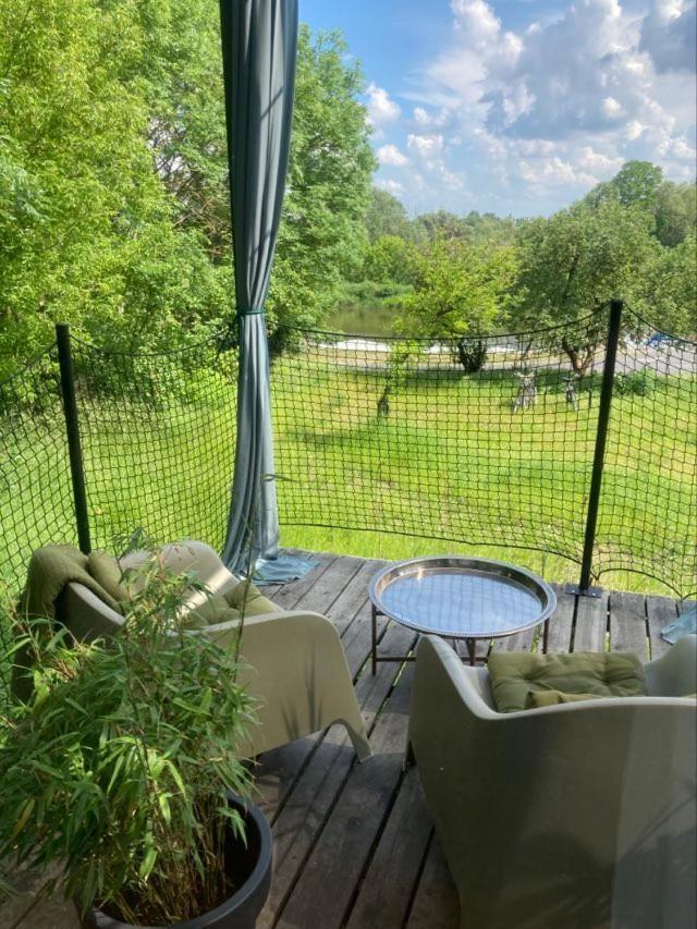 Riverfront Cabins In The Garden Posen Exterior foto